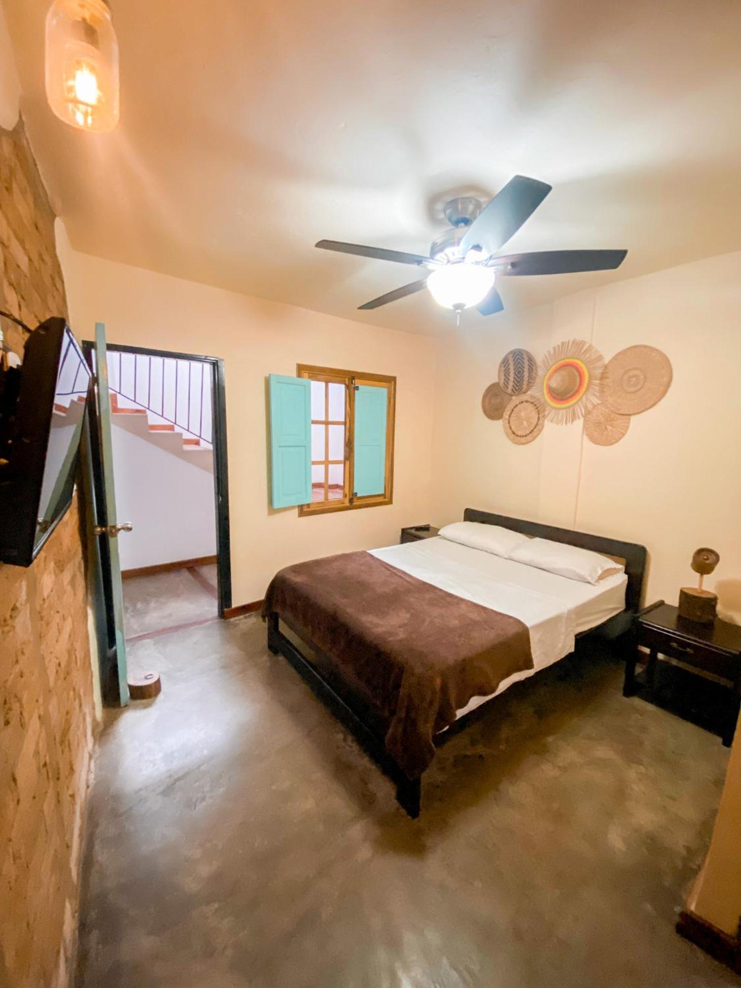 La Rosa Nautica Hostel グアドゥアス エクステリア 写真