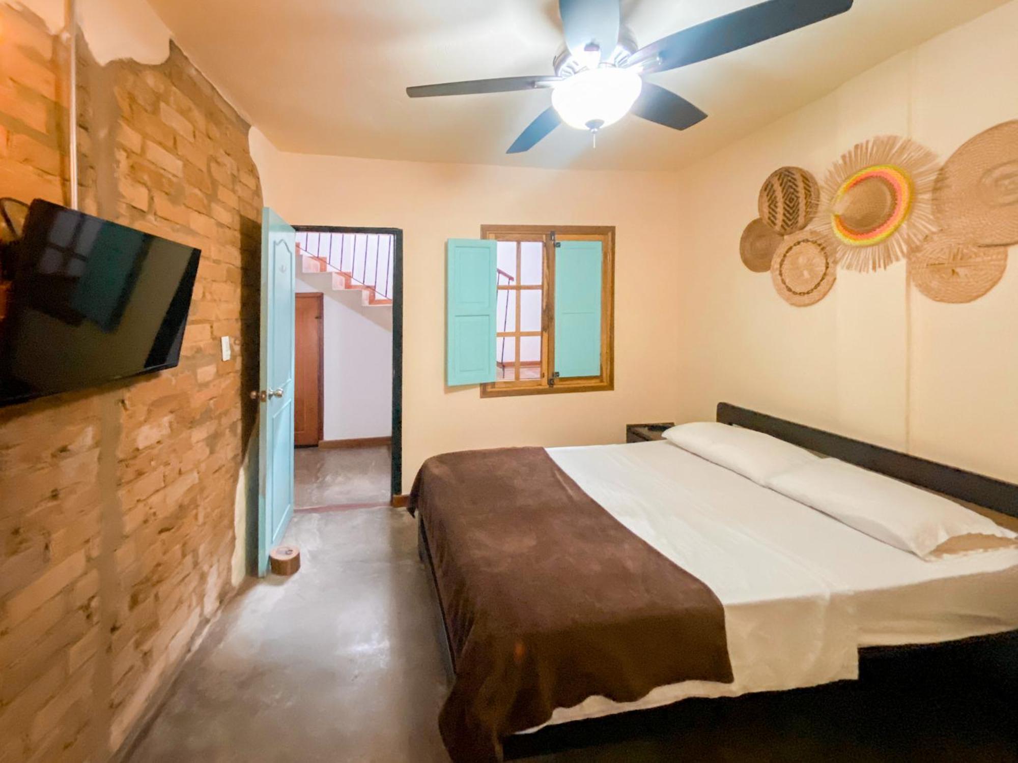 La Rosa Nautica Hostel グアドゥアス エクステリア 写真