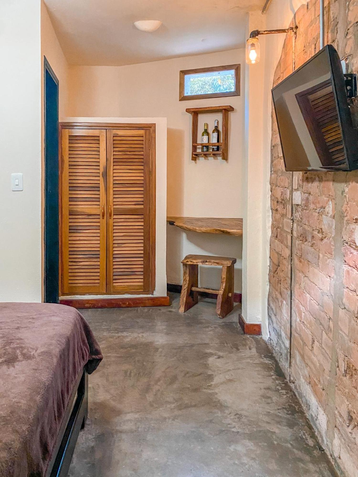 La Rosa Nautica Hostel グアドゥアス エクステリア 写真