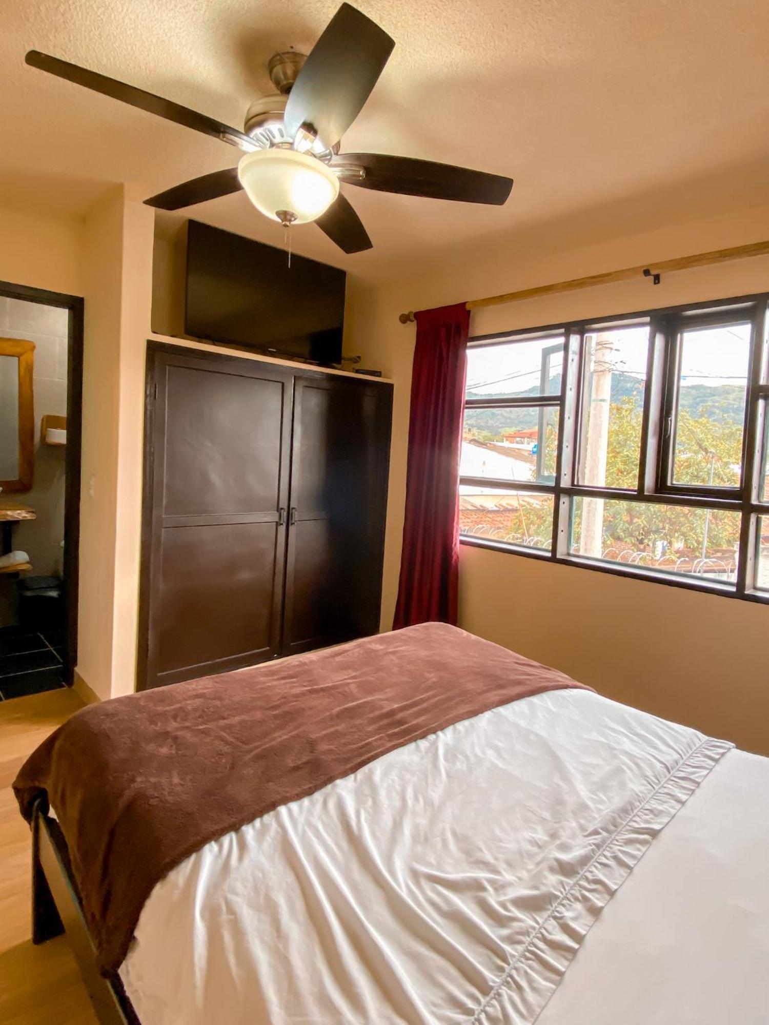 La Rosa Nautica Hostel グアドゥアス 部屋 写真