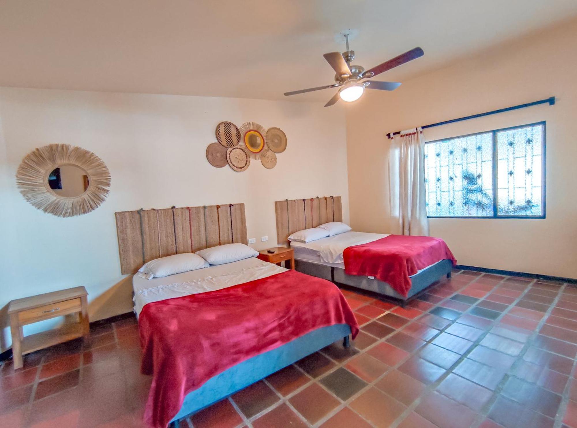 La Rosa Nautica Hostel グアドゥアス エクステリア 写真