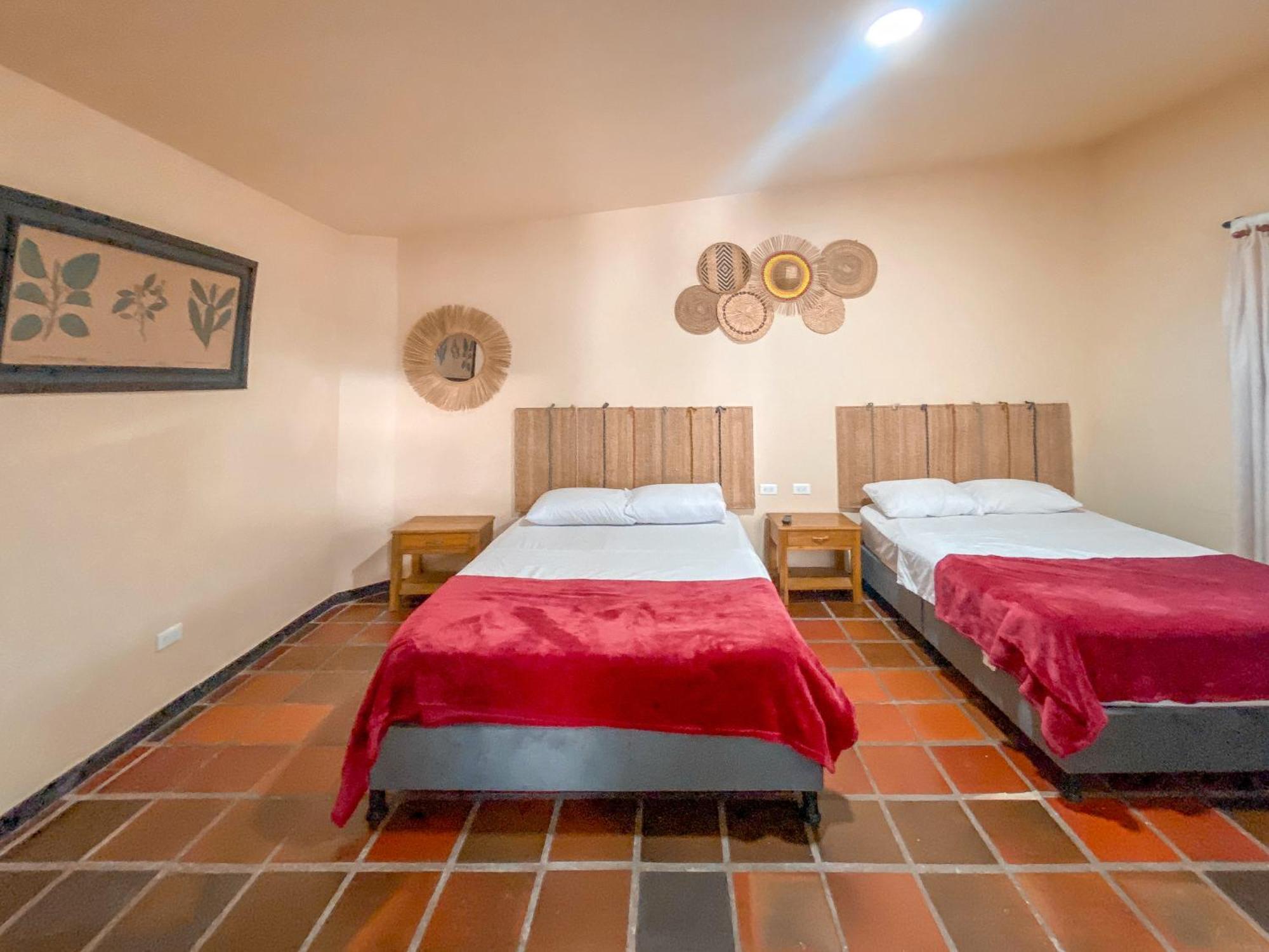La Rosa Nautica Hostel グアドゥアス 部屋 写真