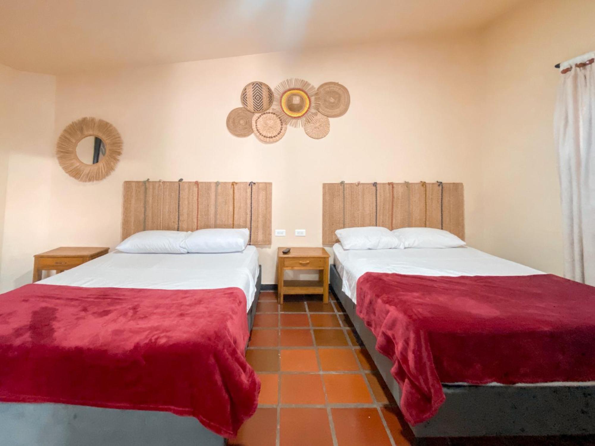 La Rosa Nautica Hostel グアドゥアス 部屋 写真